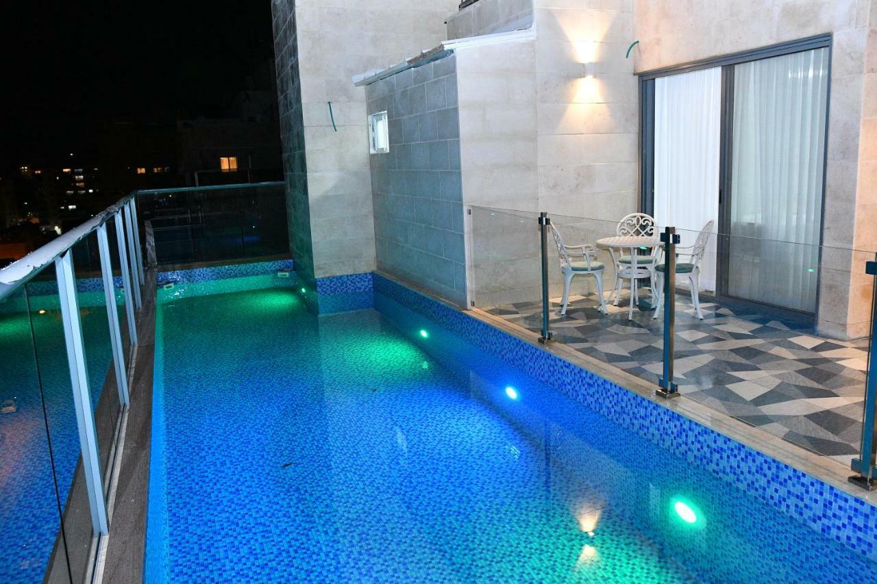Luxury Rooftop Apartment In Netanya Eksteriør billede