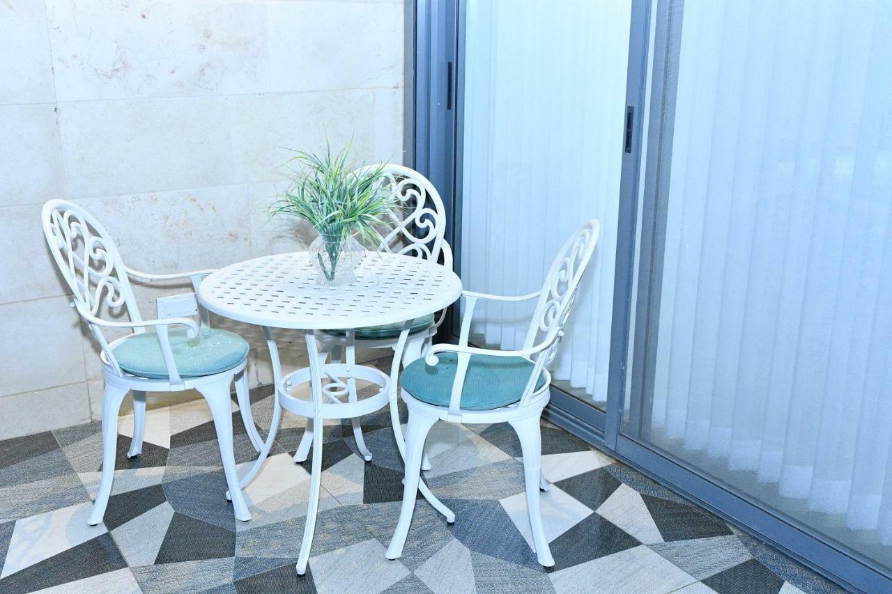 Luxury Rooftop Apartment In Netanya Eksteriør billede